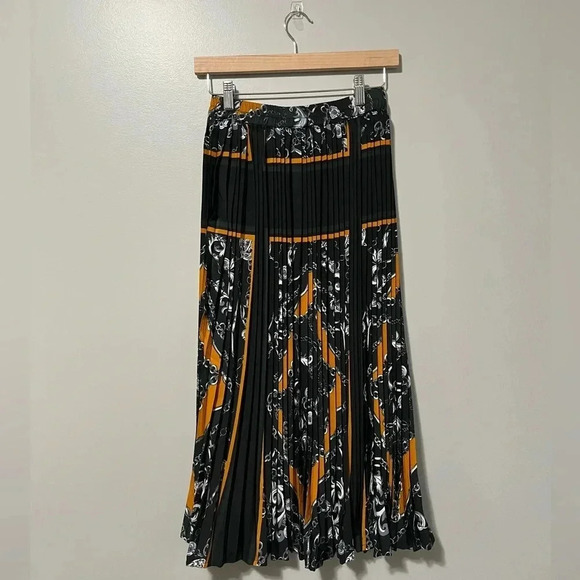 Kaffe KAdianna Pleated Midi Skirt - Picture 3 of 10